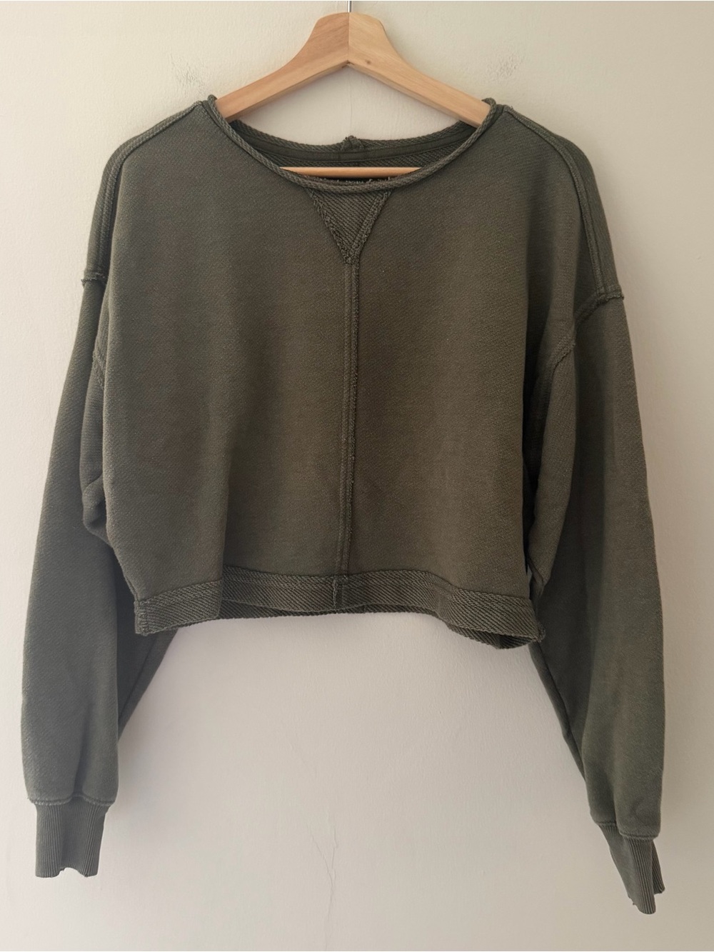 Aerie Cropped Sweatshirt Boxy Oversized Olive Green Relaxed Fit Size XS